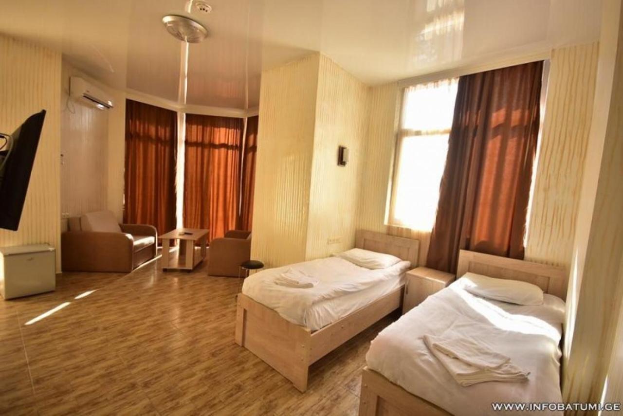 Hotel Batumi Inn 외부 사진