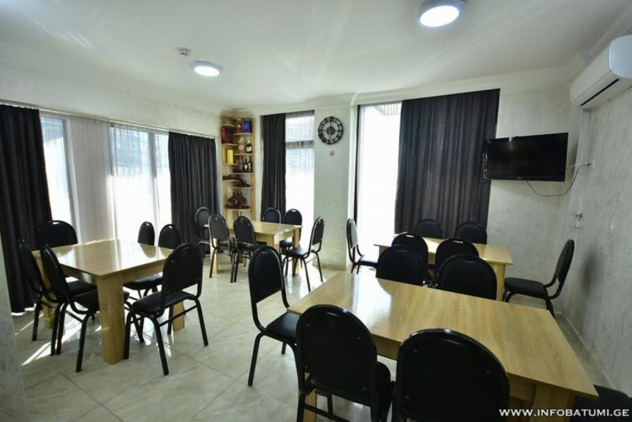 Hotel Batumi Inn 외부 사진