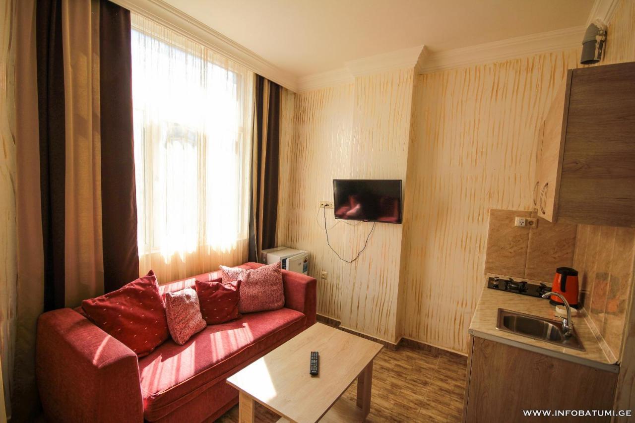 Hotel Batumi Inn 외부 사진