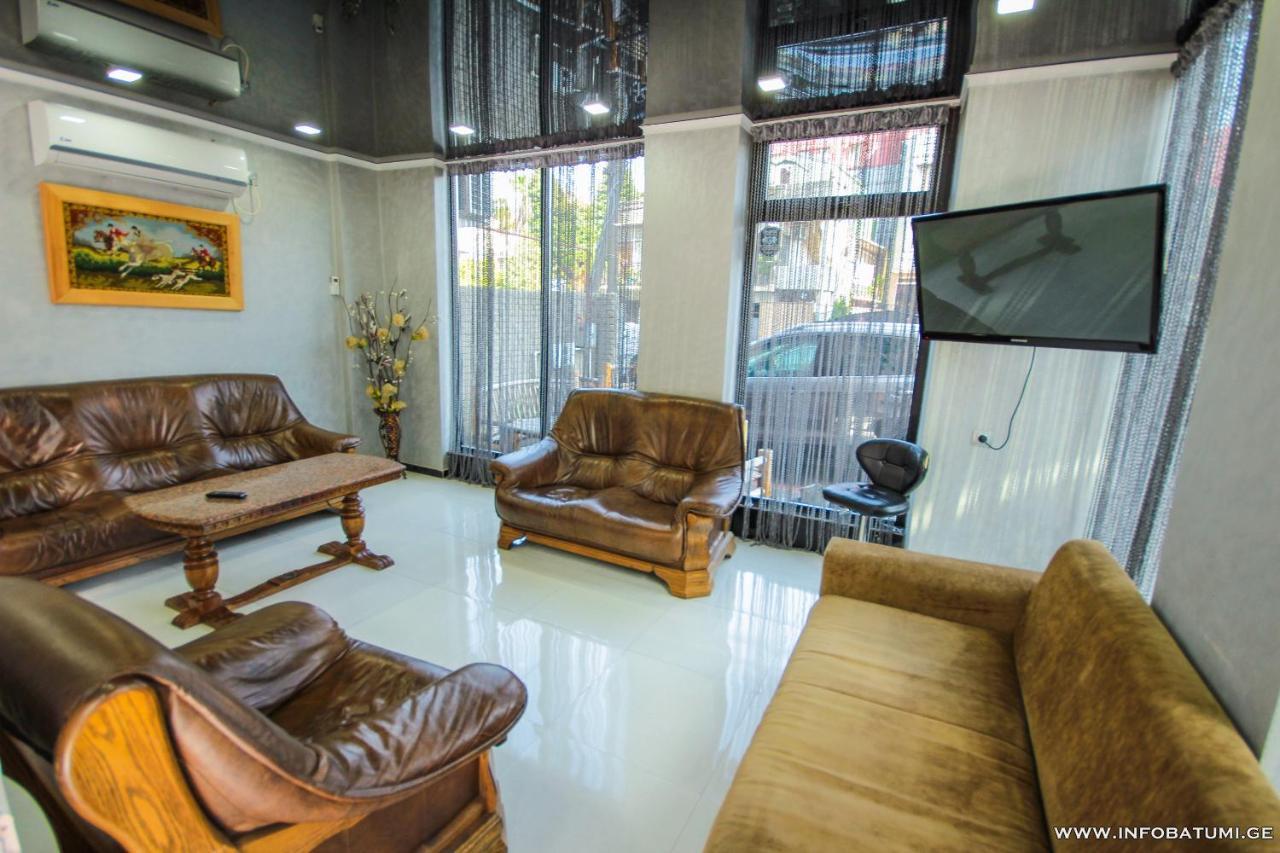 Hotel Batumi Inn 외부 사진