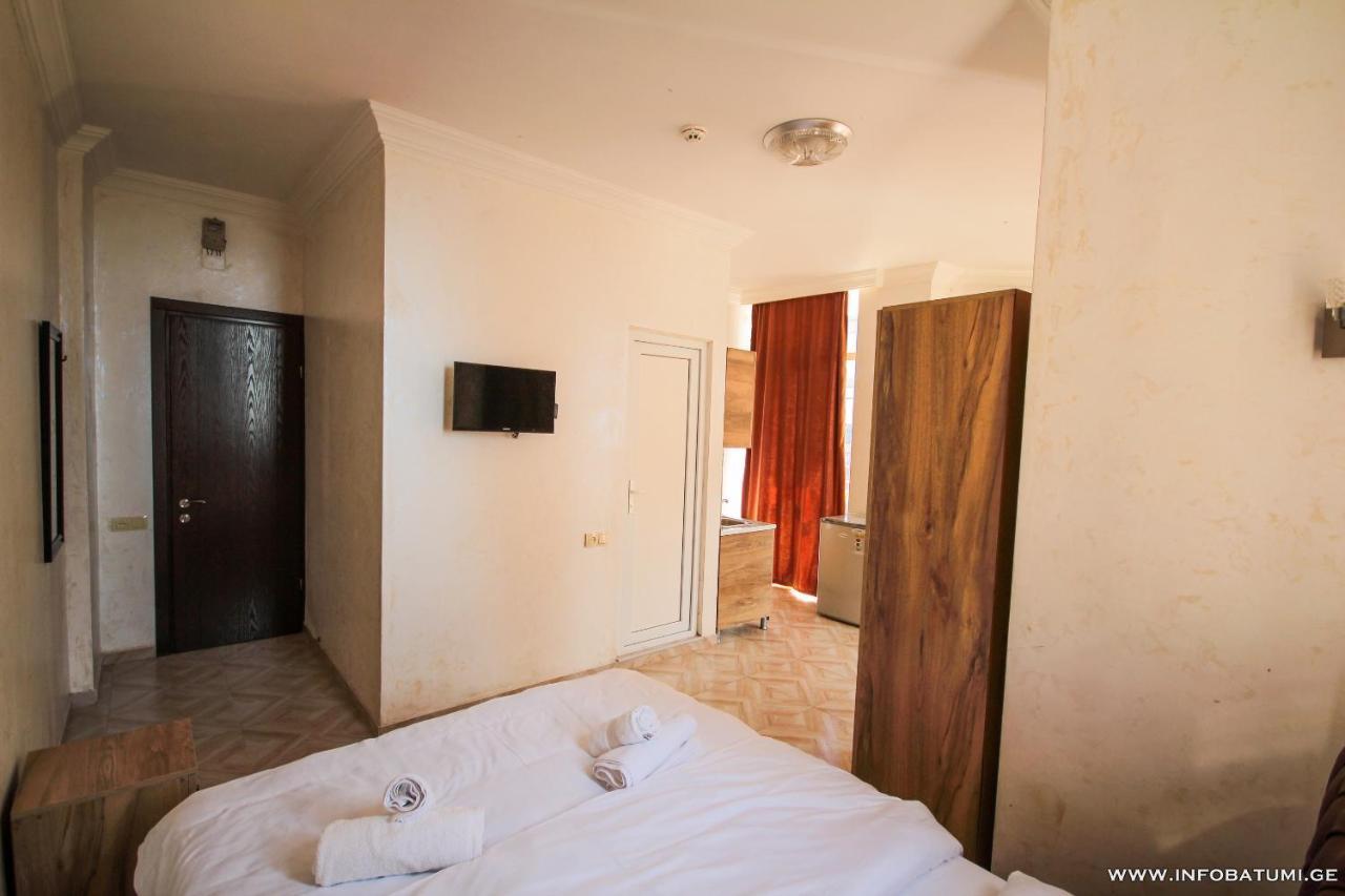 Hotel Batumi Inn 외부 사진