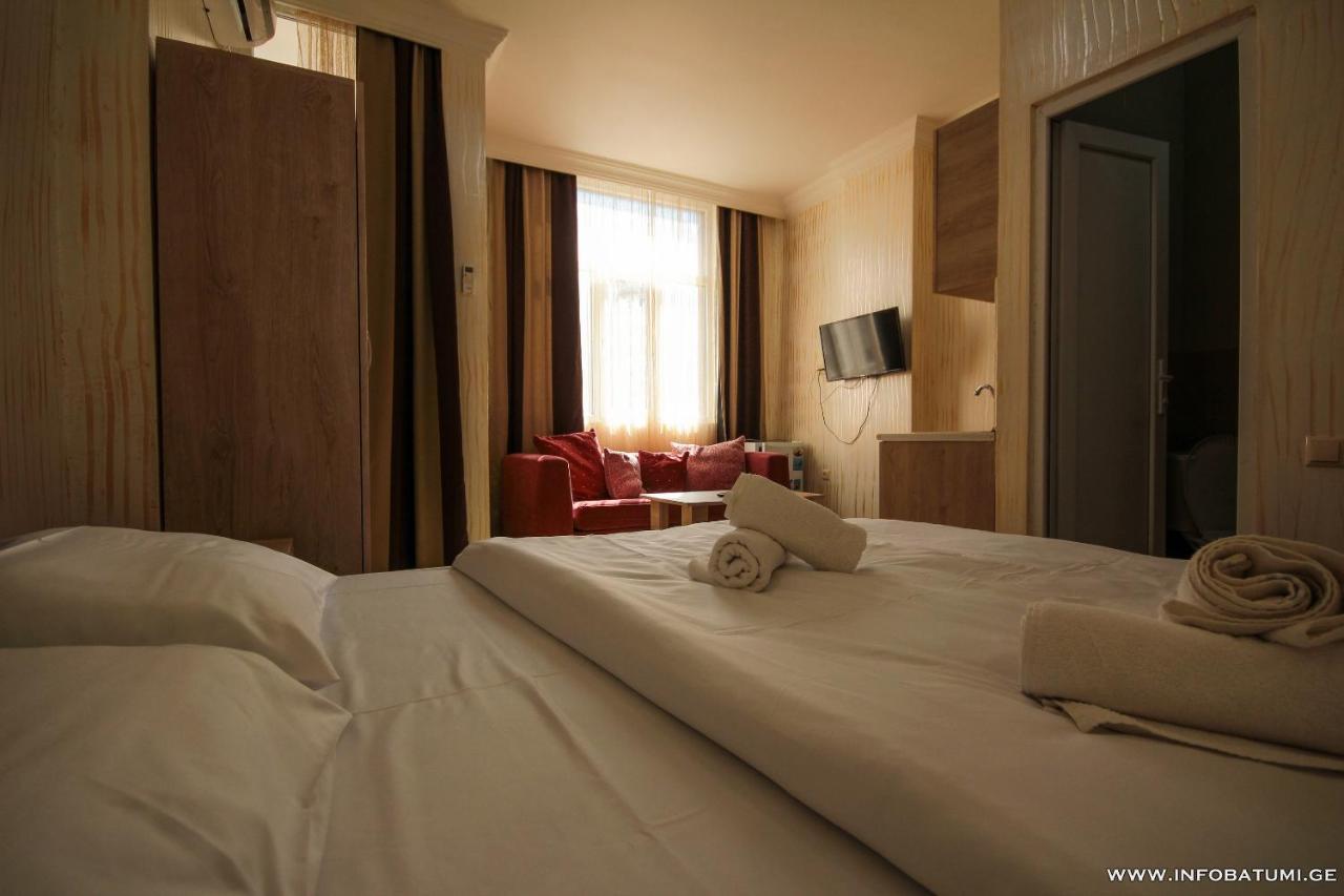 Hotel Batumi Inn 외부 사진