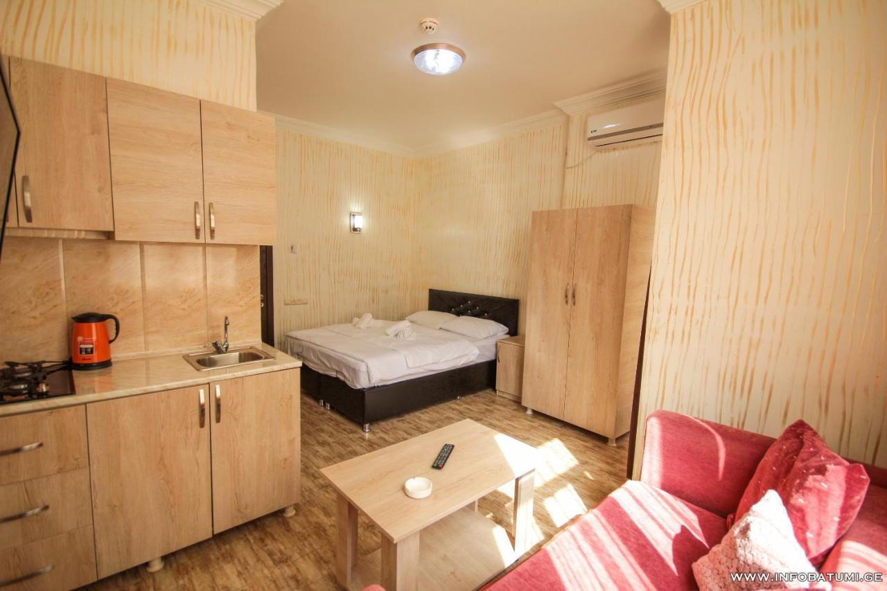 Hotel Batumi Inn 외부 사진