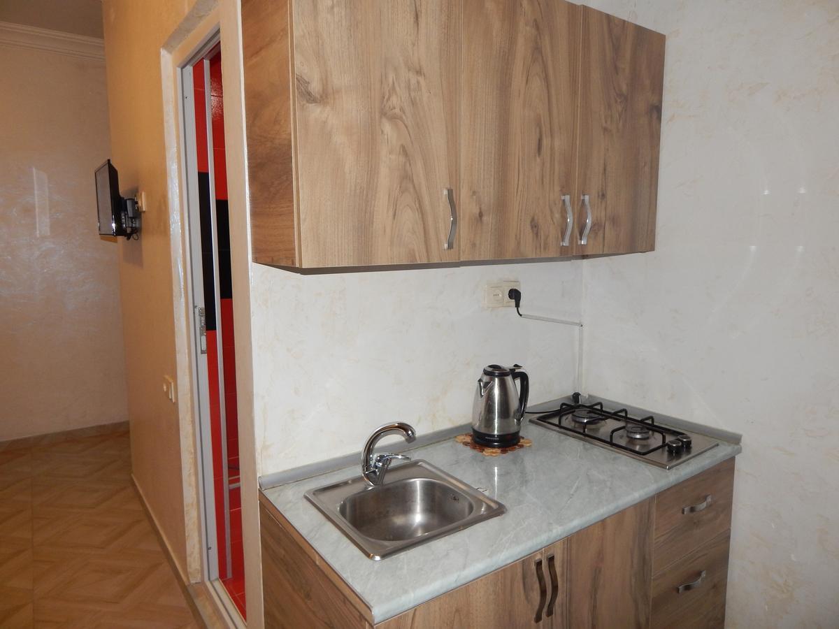 Hotel Batumi Inn 외부 사진